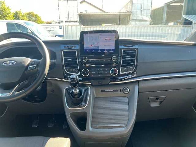 Ford Tourneo Custom Kombi 320 L1 Titanium 8-Sitzer Xenon Navi PDC Kamera Wipa
