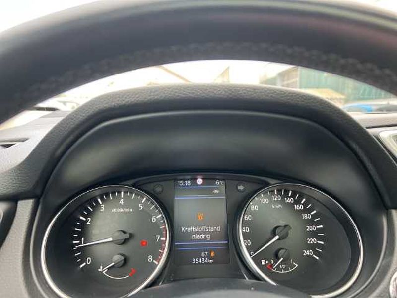 Nissan Qashqai N-Connecta Panorama Klima Navi LED City-Stop Keyless PDC Kamera