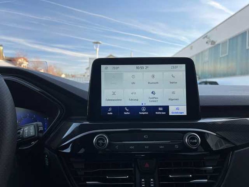 Ford Kuga ST-Line Navi ACC City Stop ACC LED Head Up digitales Cockpit